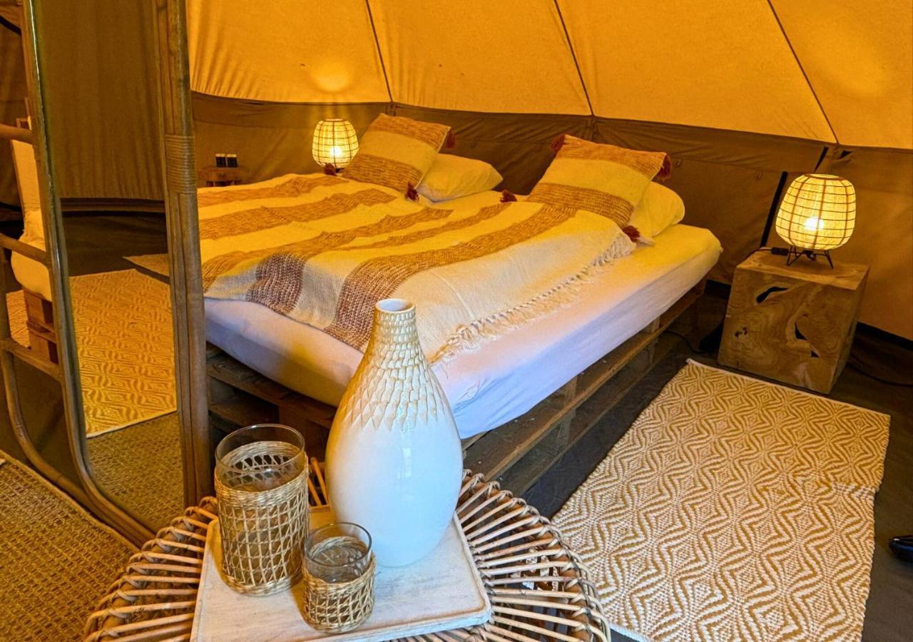 Glamping Bivak - Urban Gardens Gent Hotel ภายนอก รูปภาพ